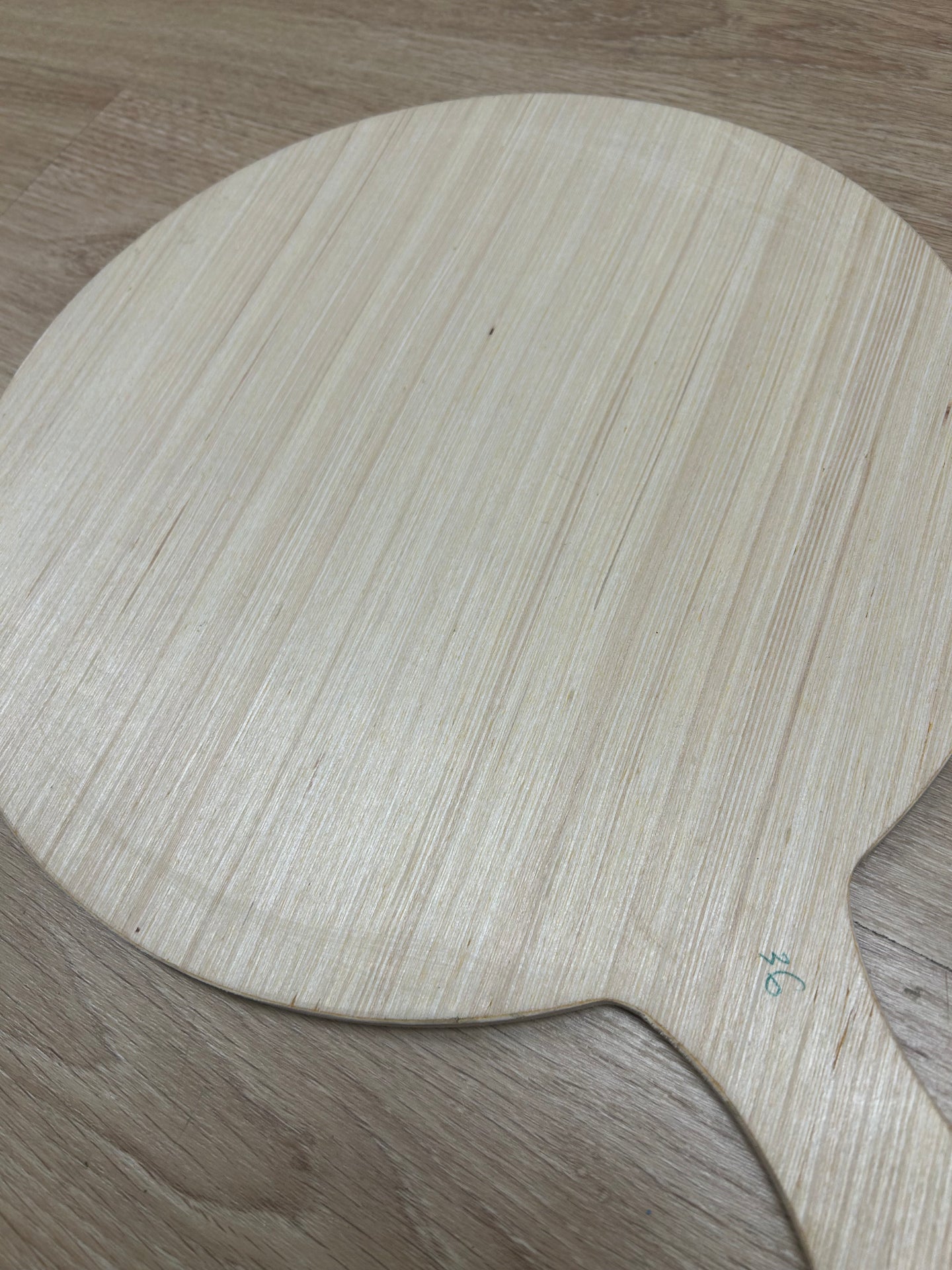 Pala de coger masa de madera pizzería bandeja mediana 33,5cm